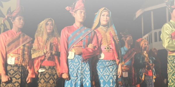 Pakaian Adat Suku Samawa, Sumbawa, NTB